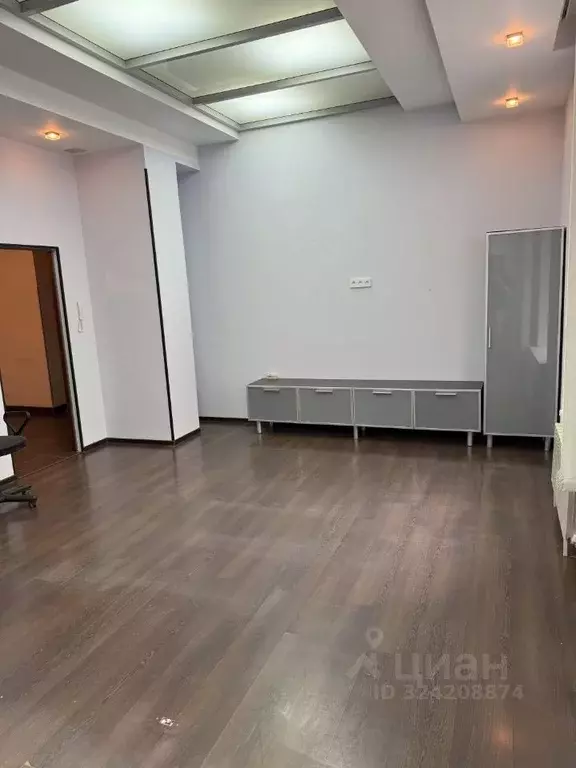 Офис в Саратовская область, Саратов ул. Имени В.С. Зарубина, 150А (28 ... - Фото 1