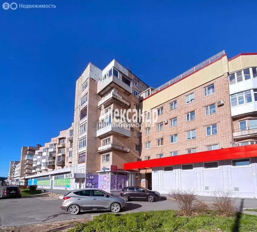 3-комнатная квартира: Кириши, проспект Ленина, 28 (68.4 м) - Фото 0