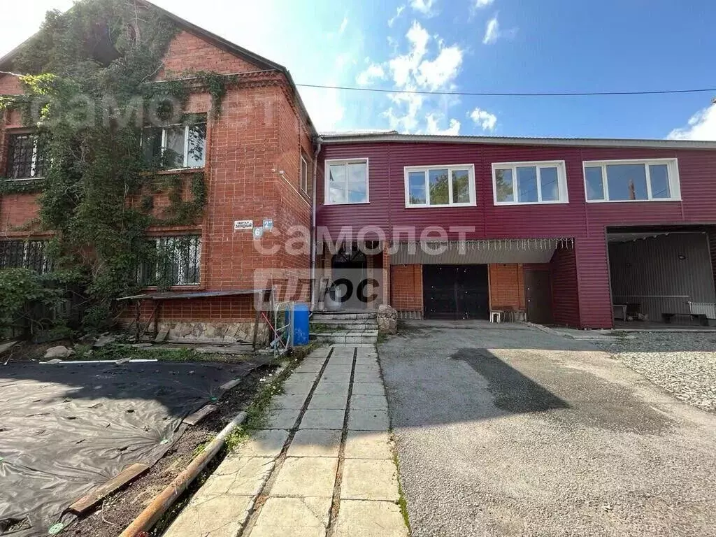 Дом в Свердловская область, Артемовский Западный кв-л, 6 (220 м) - Фото 0