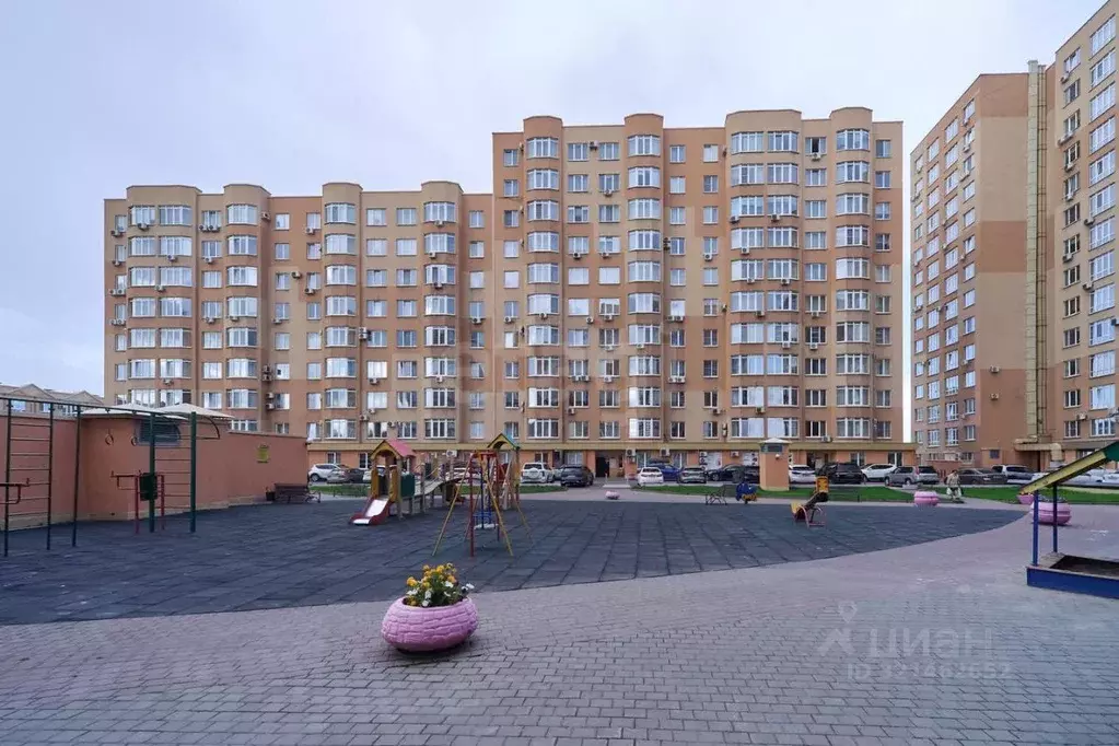 4-к кв. Кемеровская область, Кемерово бул. Строителей, 53А (135.6 м) - Фото 1