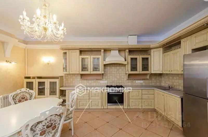 4-к кв. Брянская область, Брянск ул. Костычева, 68к2 (294.6 м) - Фото 0