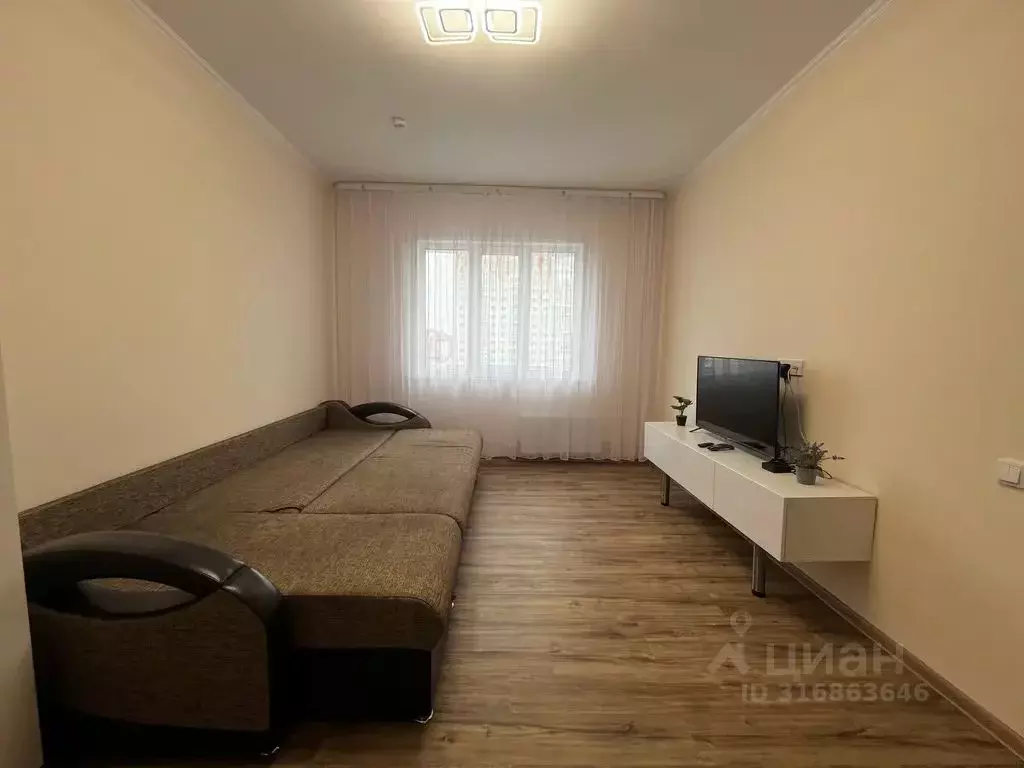 1-к кв. Ханты-Мансийский АО, Пыть-Ях ул. Первопроходцев, 2 (40.0 м) - Фото 0