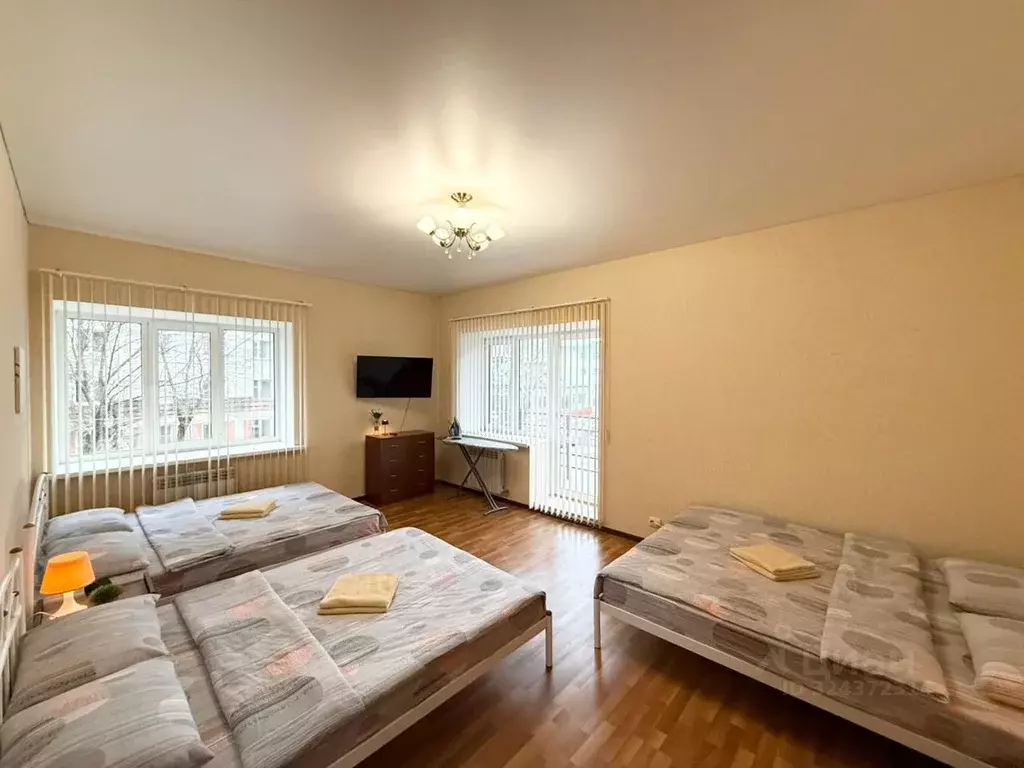 2-к кв. Калужская область, Калуга Тульская ул., 76 (64.0 м) - Фото 1