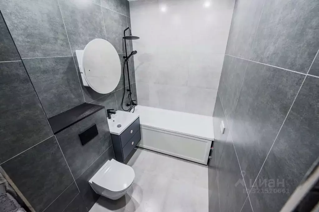 3-к кв. Свердловская область, Екатеринбург тракт Сибирский, 24Д (77.0 ... - Фото 1