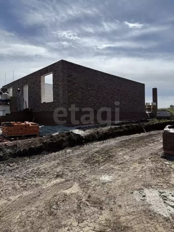 Дом в Курская область, Курский район, Моковский сельсовет, д. 1-я ... - Фото 0