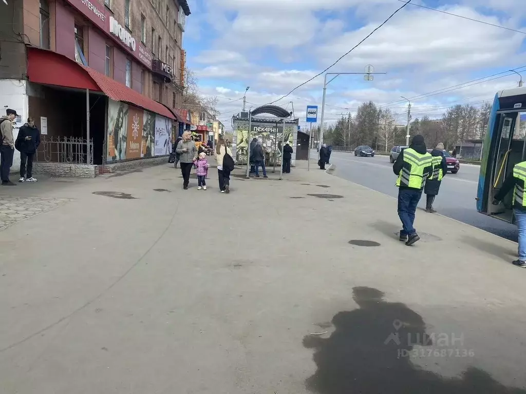 Помещение свободного назначения в Омская область, Омск ул. Богдана ... - Фото 1