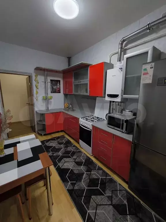 1-к. квартира, 38 м, 1/3 эт. - Фото 1