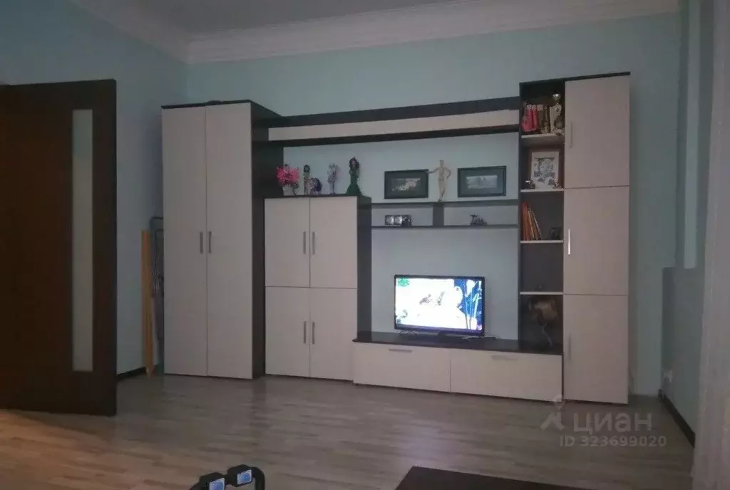 2-к кв. Свердловская область, Екатеринбург ул. Кировградская, 68 (61.5 ... - Фото 2