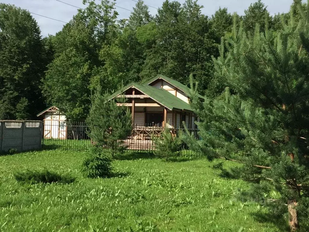 Дом в Тверская область, Калязинский муниципальный округ, с. Спасское ... - Фото 0