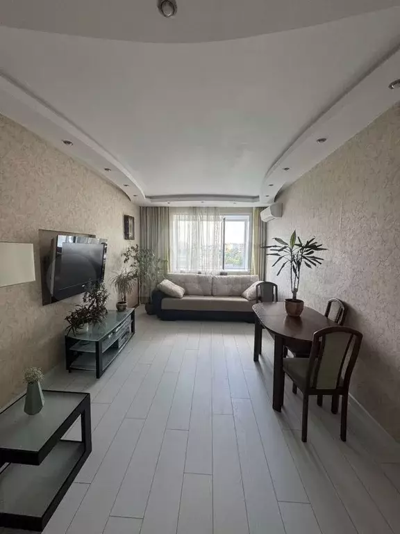 2-к. квартира, 80 м, 8/10 эт. - Фото 1