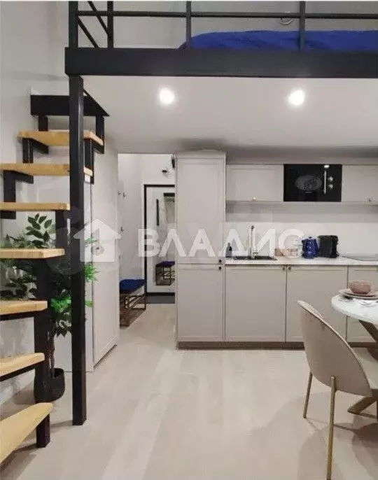 Квартира-студия, 17,3 м, 1/4 эт. - Фото 0