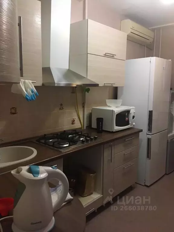 Комната Волгоградская область, Волгоград ул. Маршала Воронова, 10 ... - Фото 1