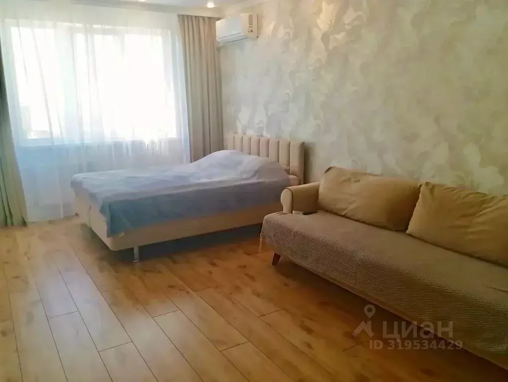 2-к кв. Оренбургская область, Оренбург ул. Автомобилистов, 13 (60.0 м) - Фото 0