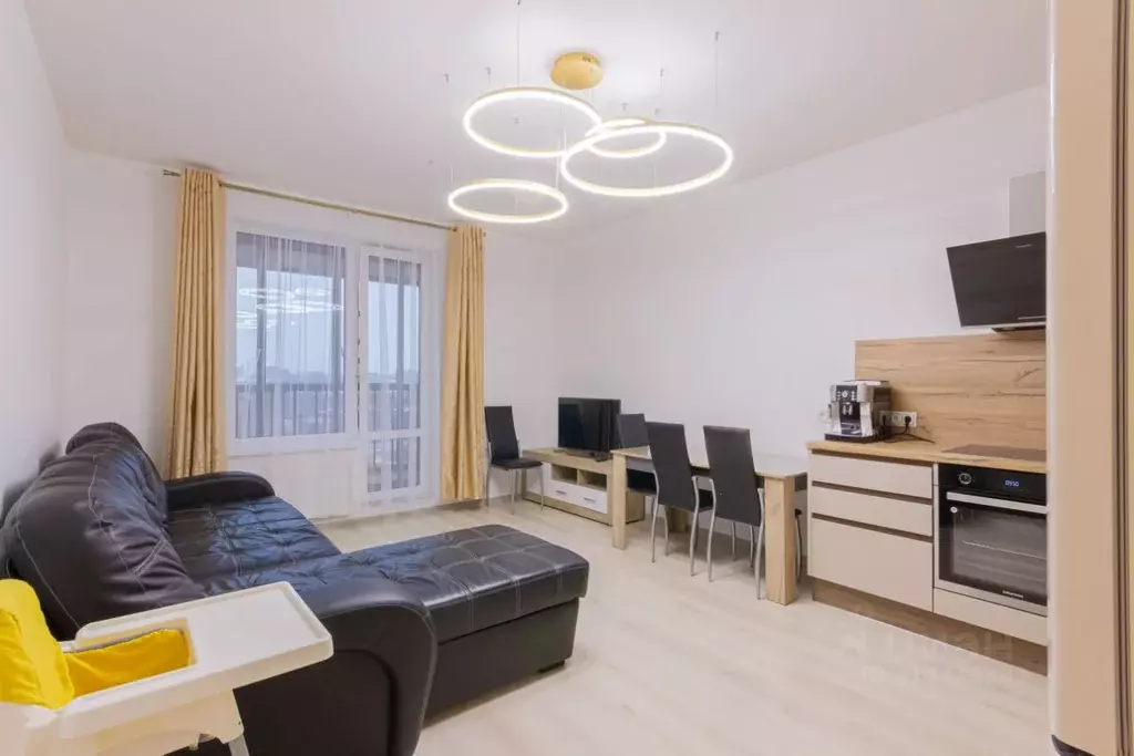 3-к кв. Санкт-Петербург ул. Бабушкина, 53 (85.0 м) - Фото 0