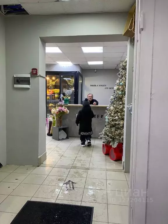 Торговая площадь в Москва ул. Маршала Чуйкова, 12 (203 м) - Фото 1