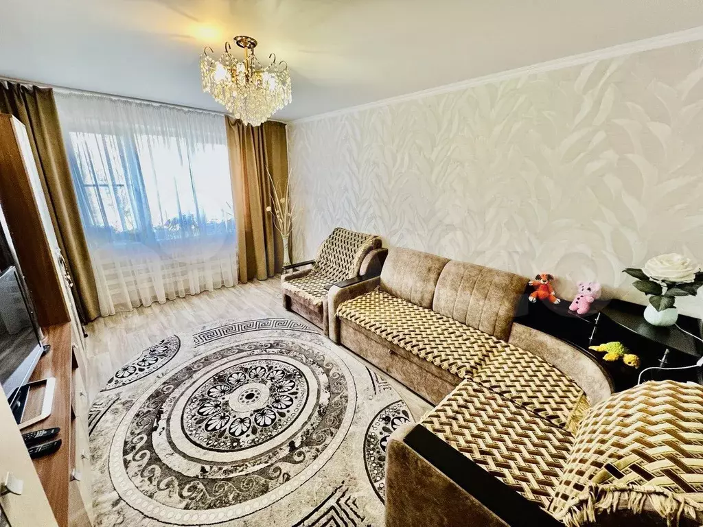 3-к. квартира, 63 м, 3/9 эт. - Фото 0