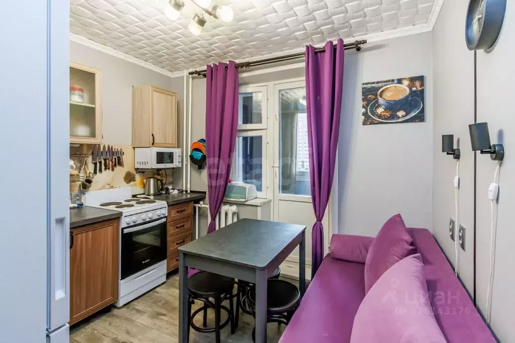 1-к кв. Тюменская область, Тюмень Новосибирская ул., 129 (40.0 м) - Фото 1