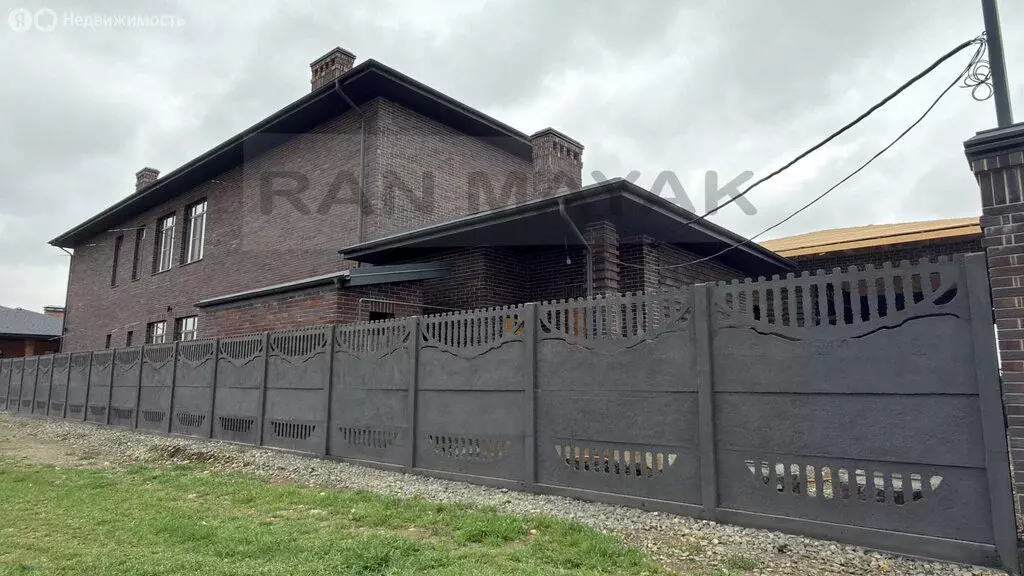 Дом в Майкоп, улица Шибинского, 36 (475 м) - Фото 1