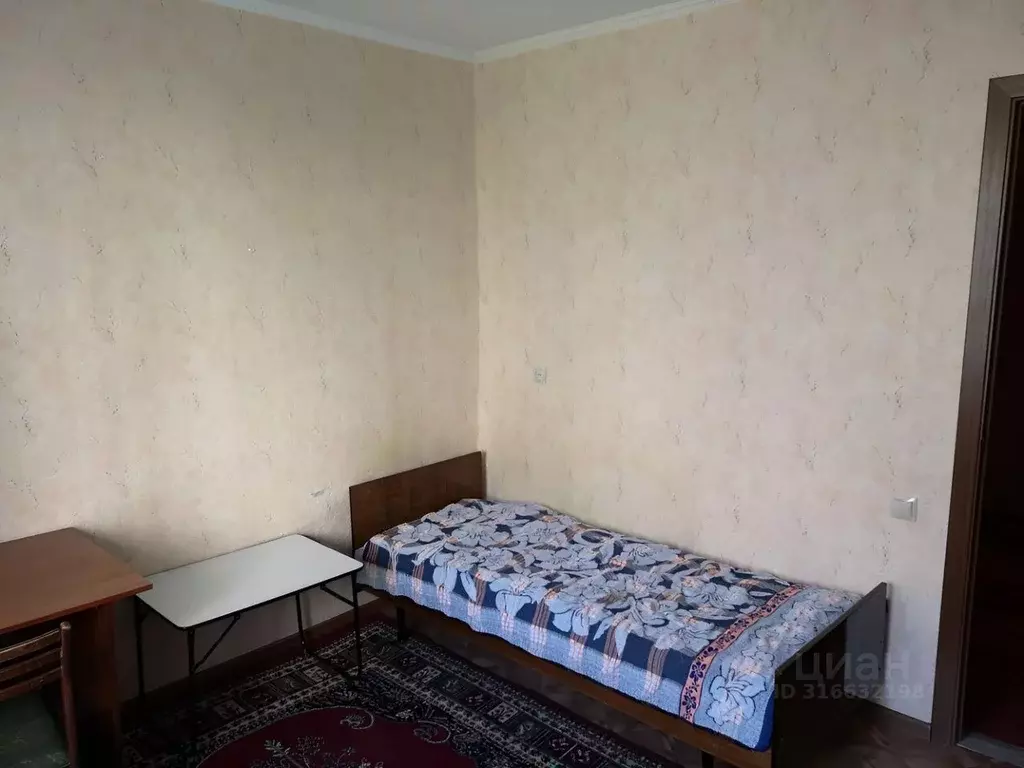 Комната Омская область, Омск ул. 10 лет Октября, 115/1 (12.0 м) - Фото 1