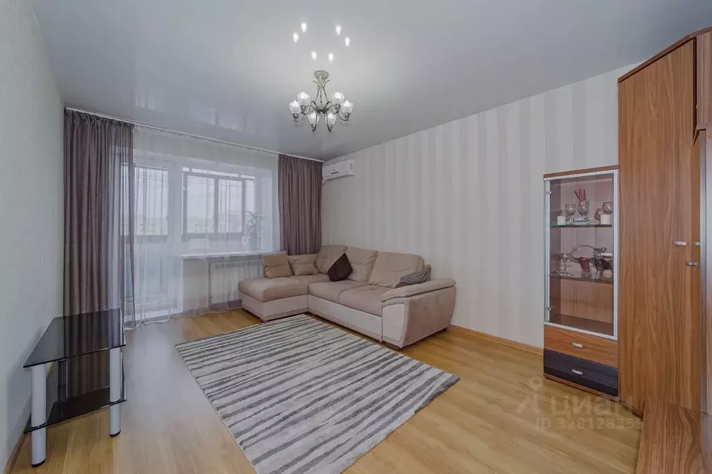 2-к кв. Свердловская область, Екатеринбург ул. Стачек, 70 (48.9 м) - Фото 1