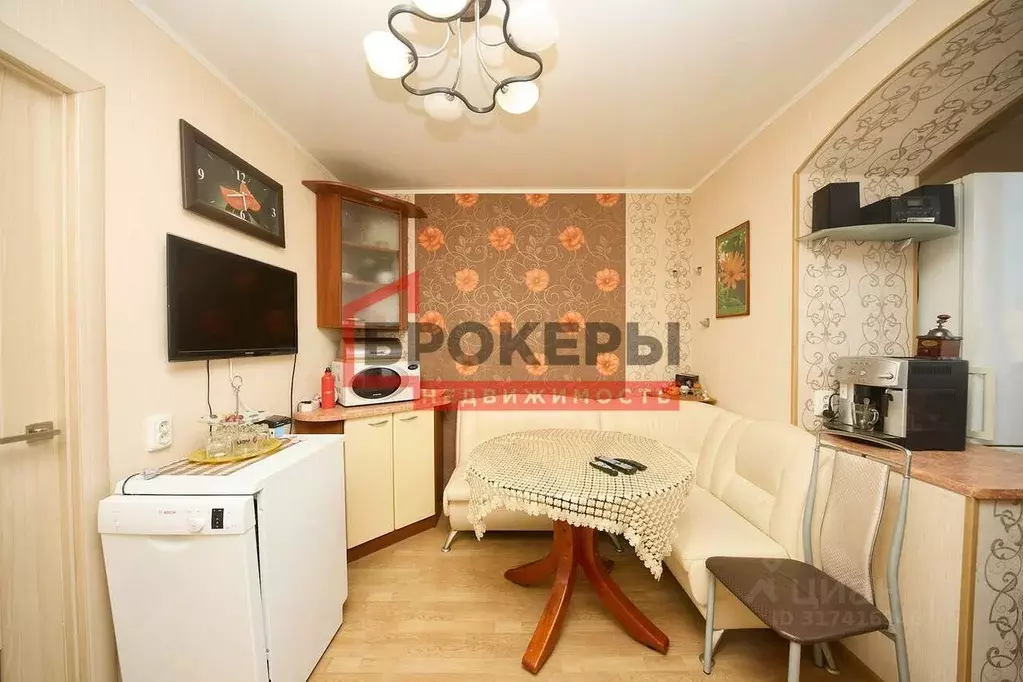 2-к кв. Севастополь ул. Казачья, 16 (56.0 м) - Фото 0