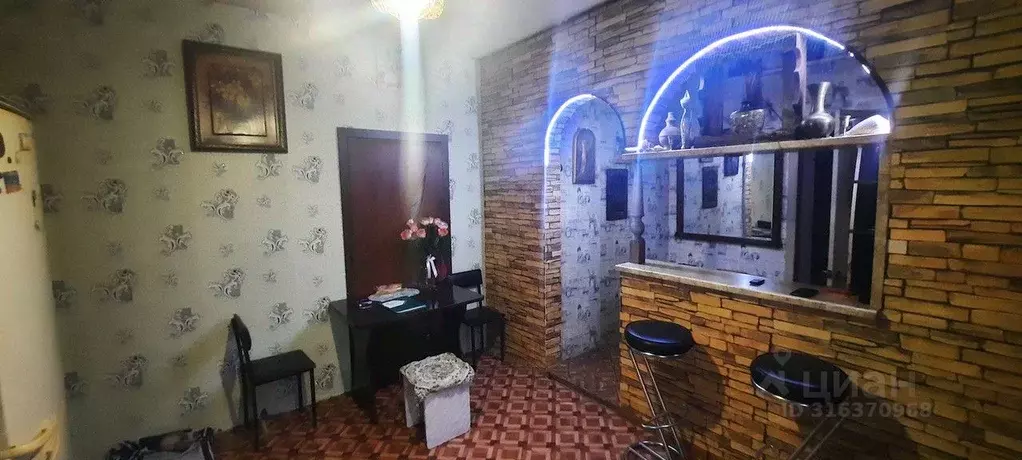 Дом в Краснодарский край, Динской район, Новотитаровская ст-ца ул. ... - Фото 2