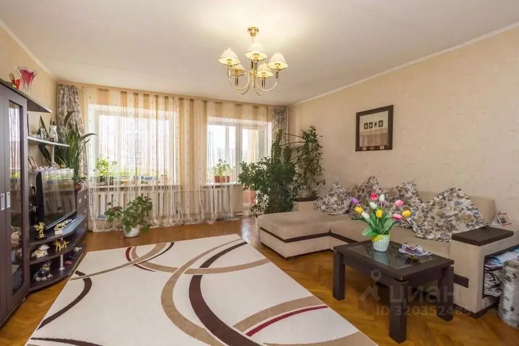 3-к кв. Башкортостан, Уфа ул. Заки Валиди, 5 (83.1 м) - Фото 1