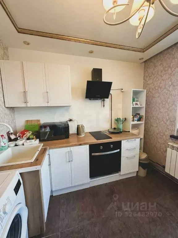 3-к кв. Псковская область, Псков Петровская ул., 28 (66.4 м) - Фото 2