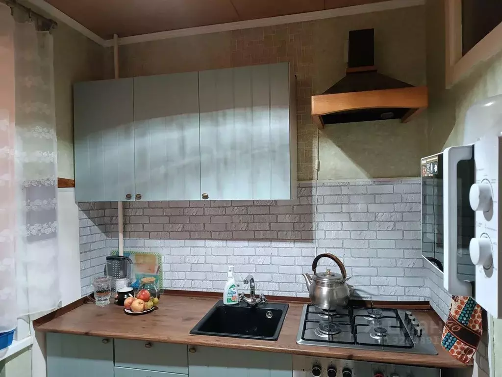 3-к кв. Астраханская область, Астрахань ул. Дубровинского, 52к1 (54.0 ... - Фото 1