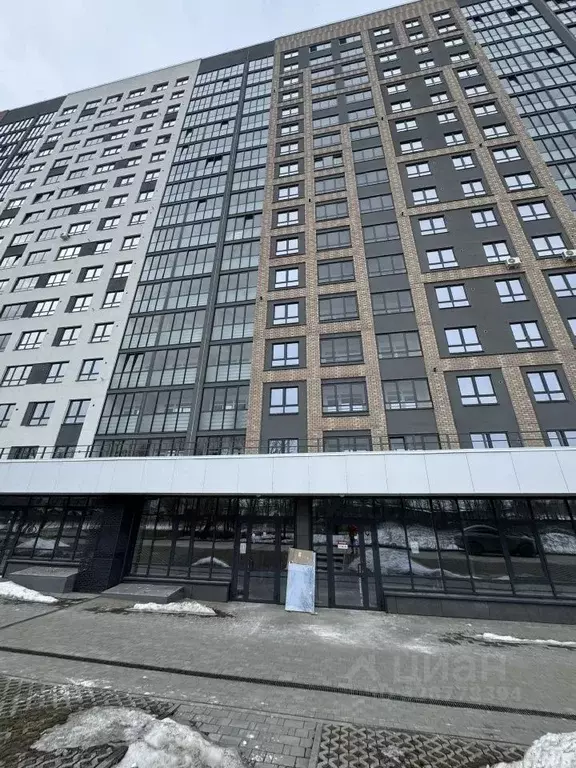 Торговая площадь в Удмуртия, Ижевск Воткинское ш., 61А (130 м) - Фото 1