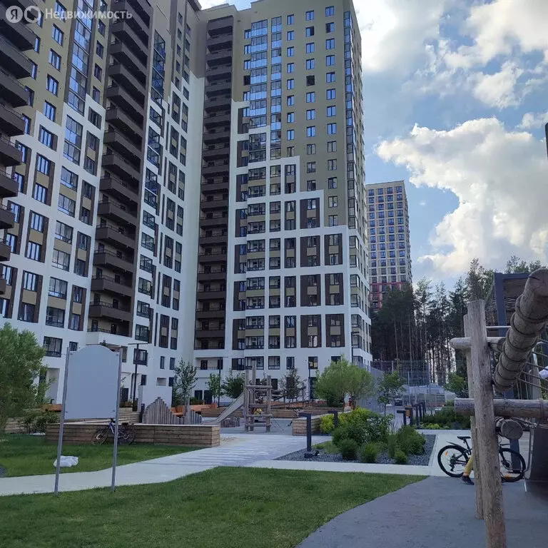 1-комнатная квартира: Екатеринбург, улица Краснолесья, 96 (36.9 м) - Фото 1