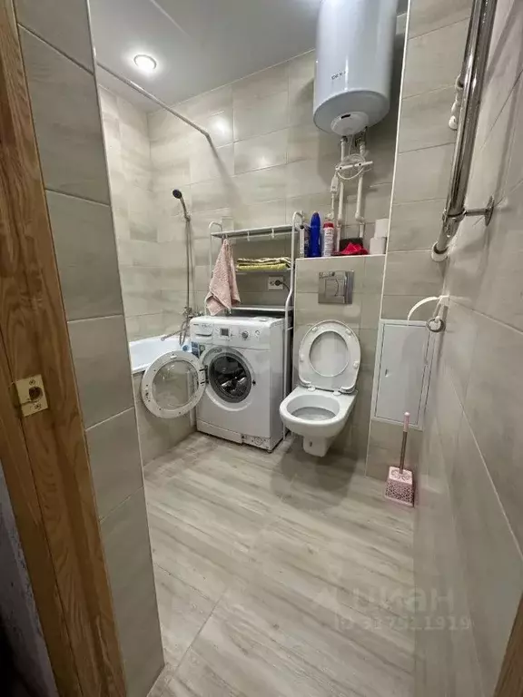 2-к кв. Сахалинская область, Южно-Сахалинск Курильская ул., 52 (39.8 ... - Фото 1