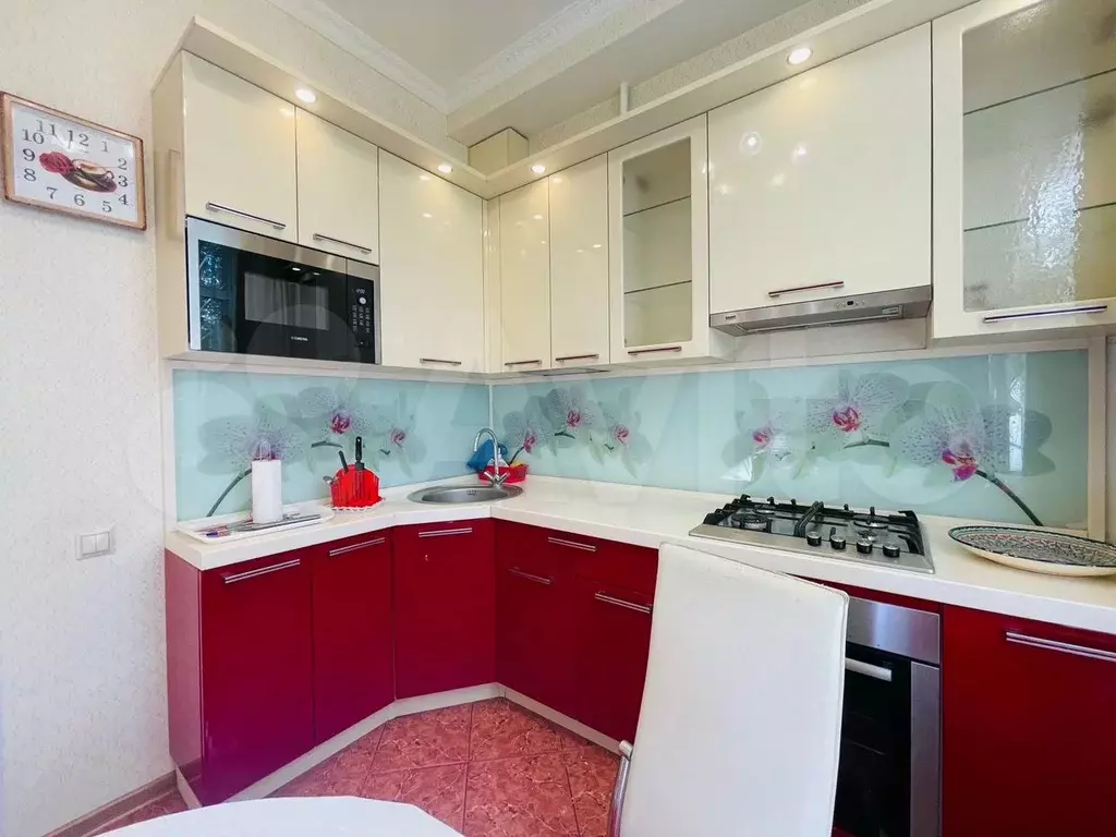 4-к. квартира, 81 м, 1/5 эт. - Фото 0
