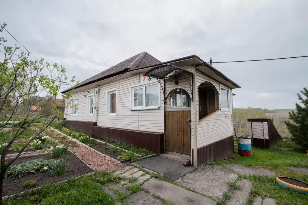 Дом в Кемеровская область, Новокузнецк Центральная ул., 7 (58 м) - Фото 0