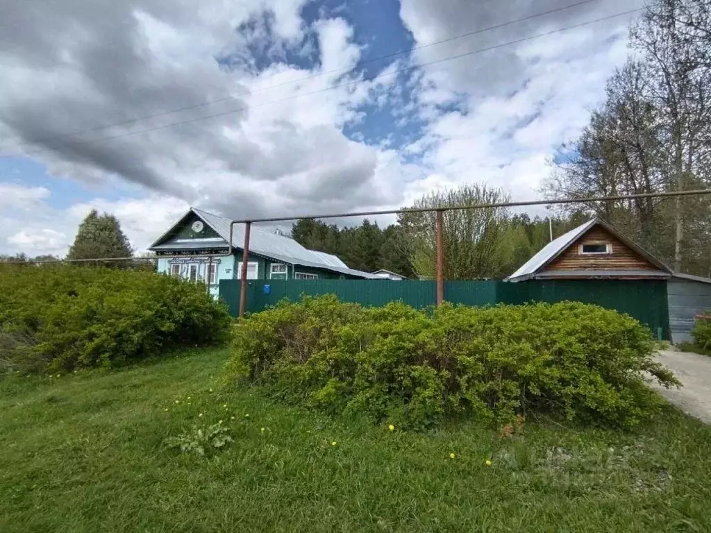 Дом в Нижегородская область, Вачский муниципальный округ, д. Лесниково ... - Фото 1