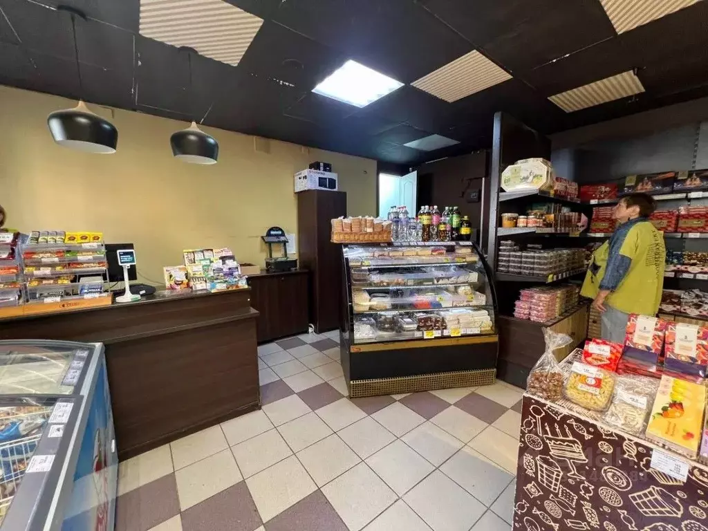 Помещение свободного назначения в Удмуртия, Ижевск ул. Коммунаров, 206 ... - Фото 2