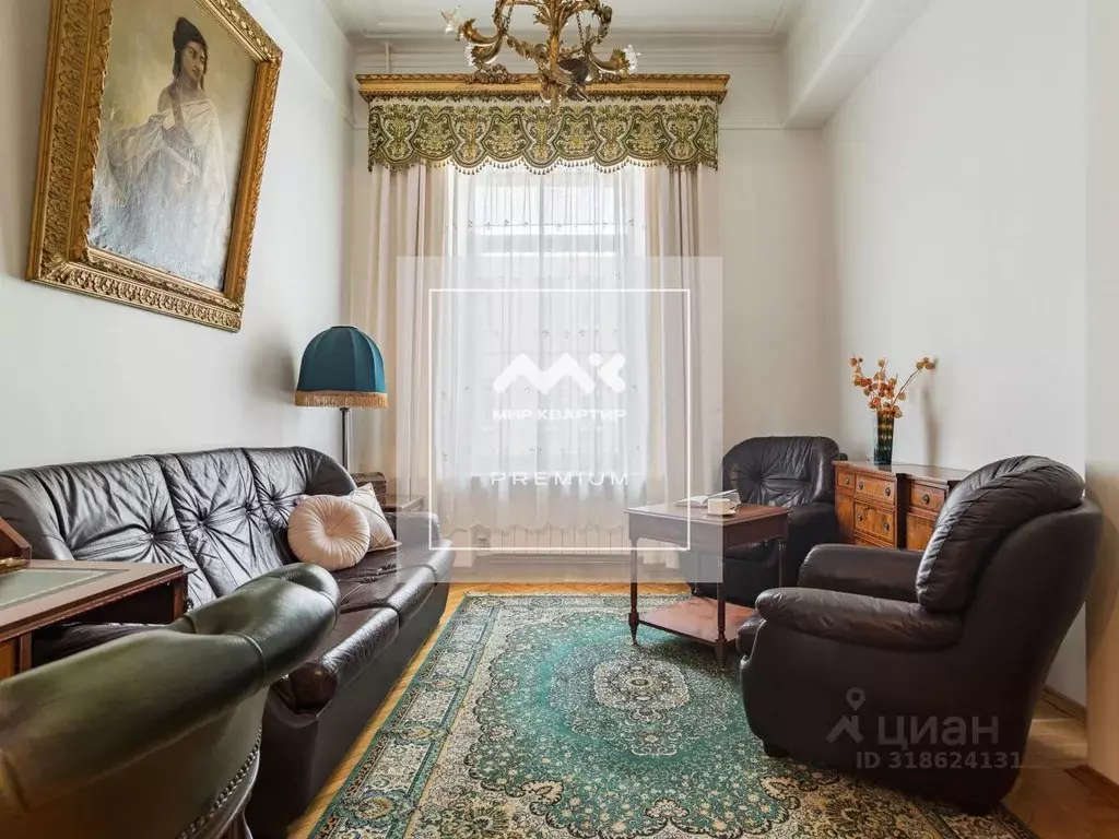 3-к кв. Санкт-Петербург Суворовский просп., 42 (70.0 м) - Фото 0
