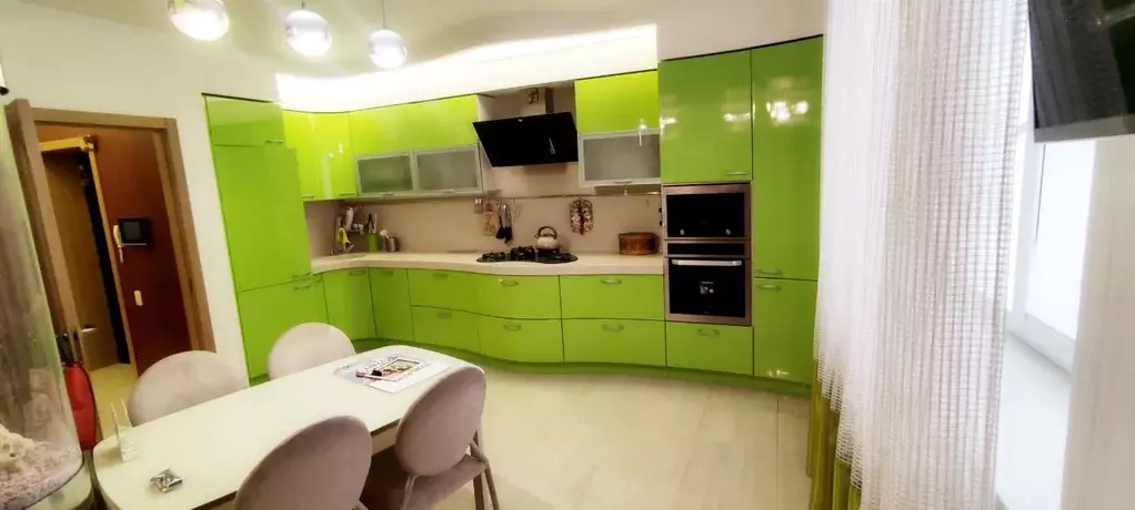 3-к кв. Ростовская область, Таганрог ул. Пальмиро Тольятти, 3Б (105.0 ... - Фото 1