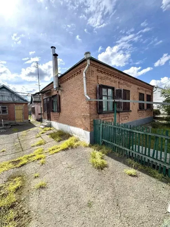 Дом в Краснодарский край, Новокубанск Большевистская ул. (78 м) - Фото 1