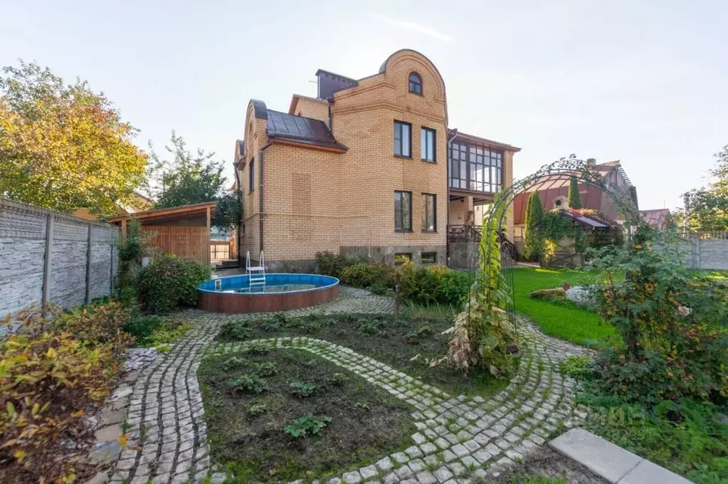 Дом в Татарстан, Зеленодольск ул. Серова, 32 (450 м) - Фото 1