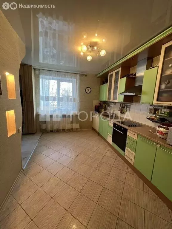 2-комнатная квартира: Барнаул, улица Панфиловцев, 19А (76 м) - Фото 1