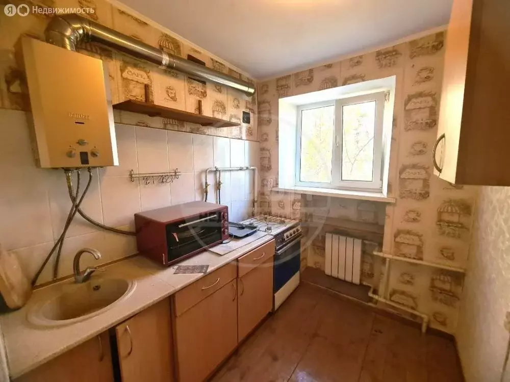 1-комнатная квартира: Батайск, улица Герцена, 34 (30 м) - Фото 0