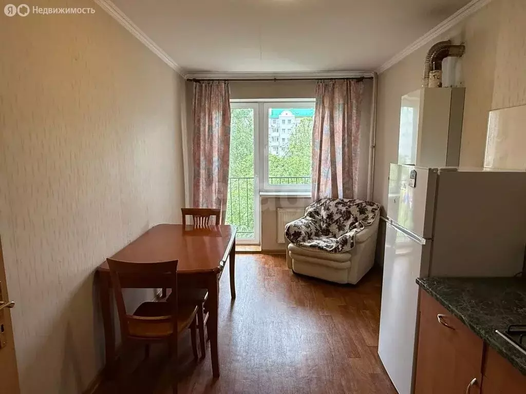 1-комнатная квартира: Калининград, улица Толбухина, 6 (42 м) - Фото 1