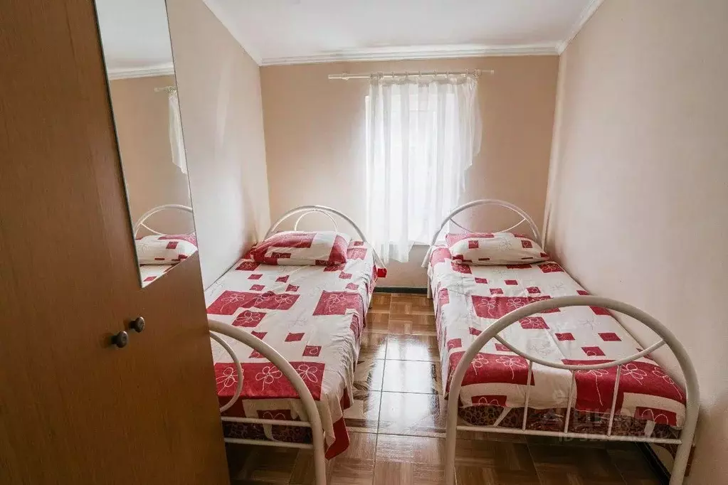 Комната Краснодарский край, Геленджик ул. Розы Люксембург, 26 (12.0 м) - Фото 0