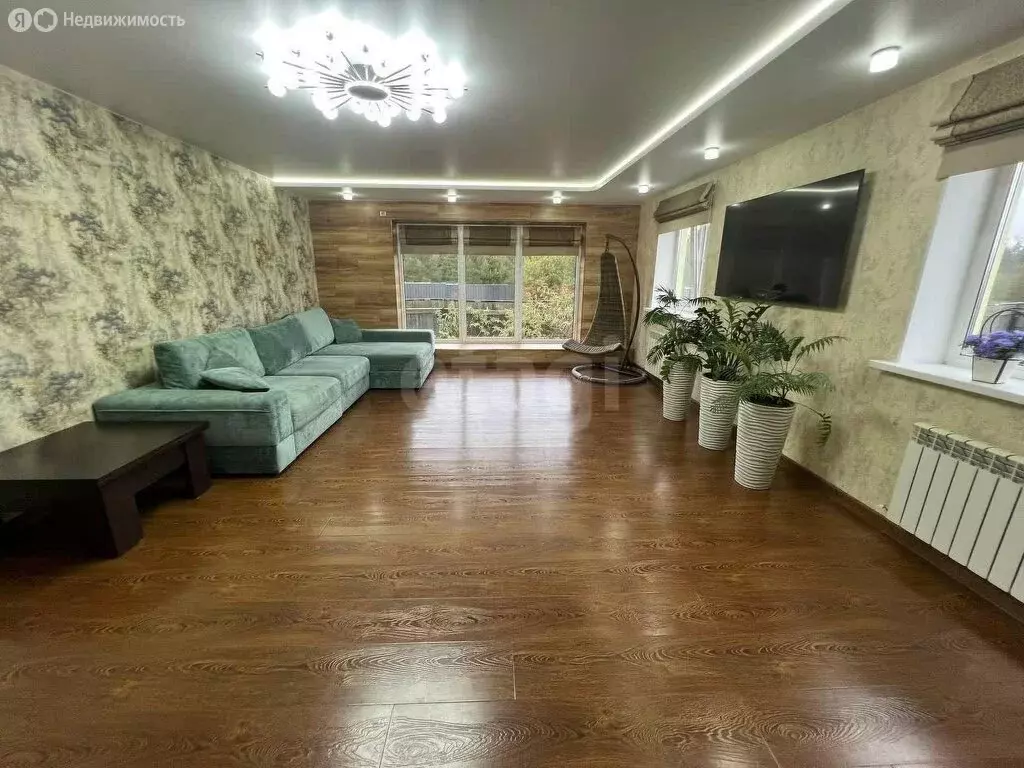 Дом в муниципальное образование Новосельское, деревня Погост (200 м) - Фото 1