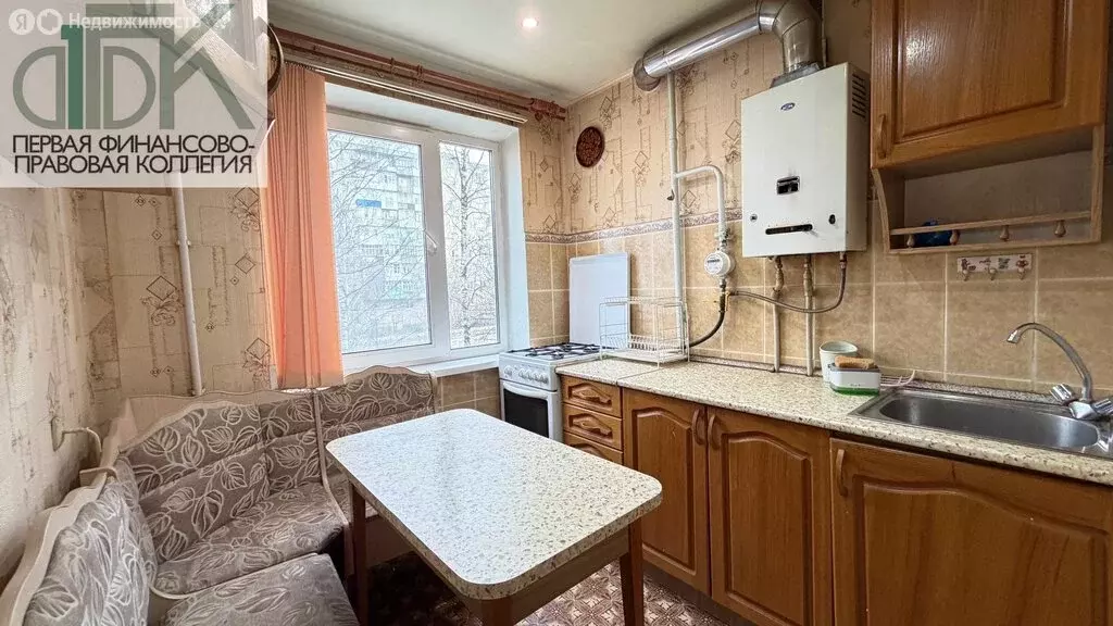 2-комнатная квартира: Арзамас, улица Мира, 28 (49.8 м) - Фото 1