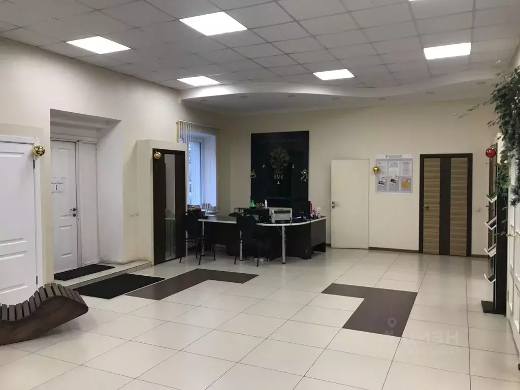 Торговая площадь в Псковская область, Великие Луки просп. Гагарина, ... - Фото 1