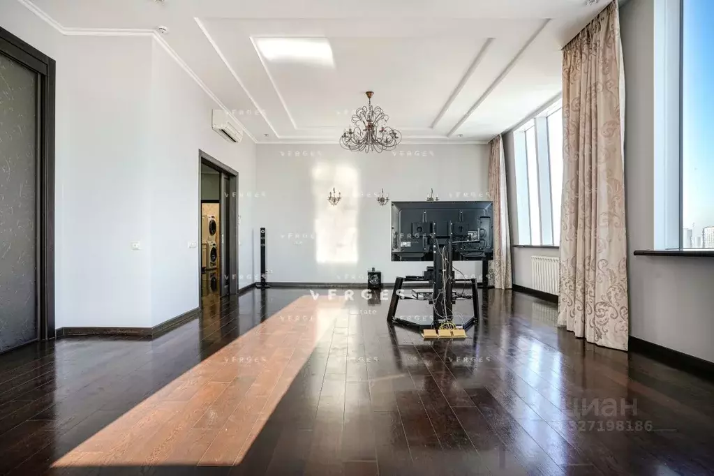 3-к кв. Москва Мосфильмовская ул., 8 (134.0 м) - Фото 2