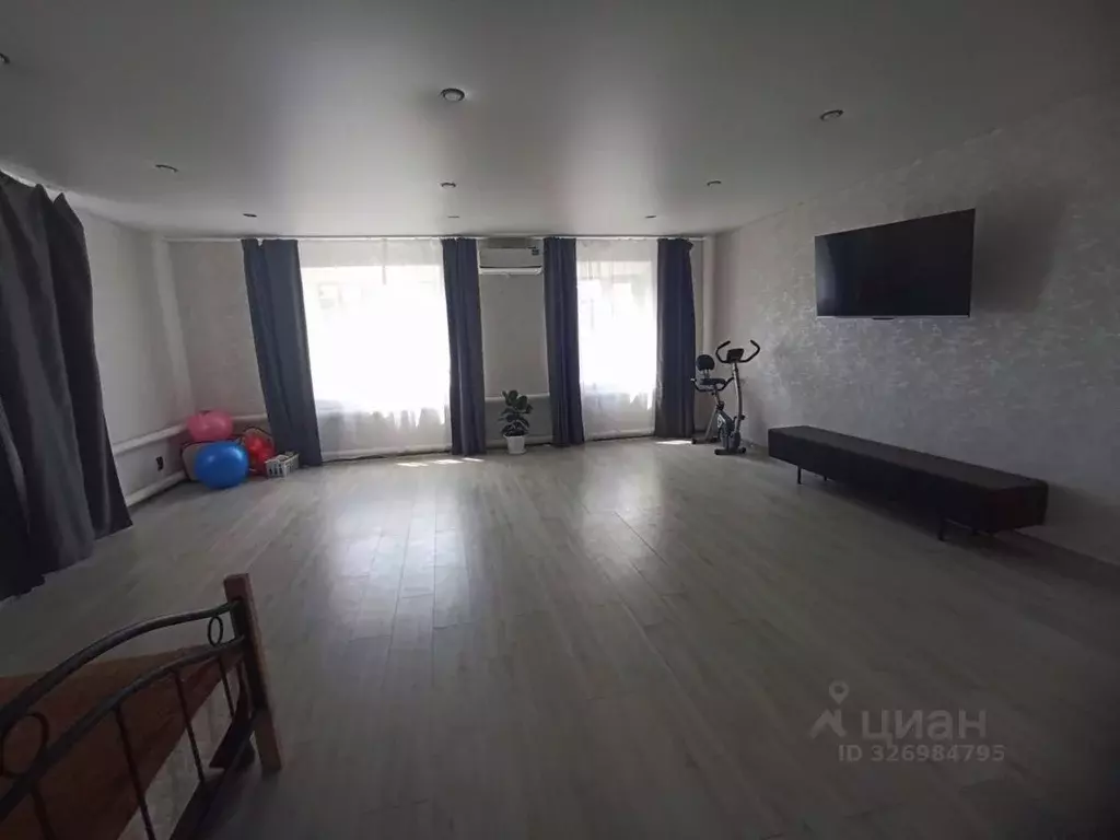 Дом в Краснодарский край, Ейский район, Ясенская ст-ца ул. Советов ... - Фото 2