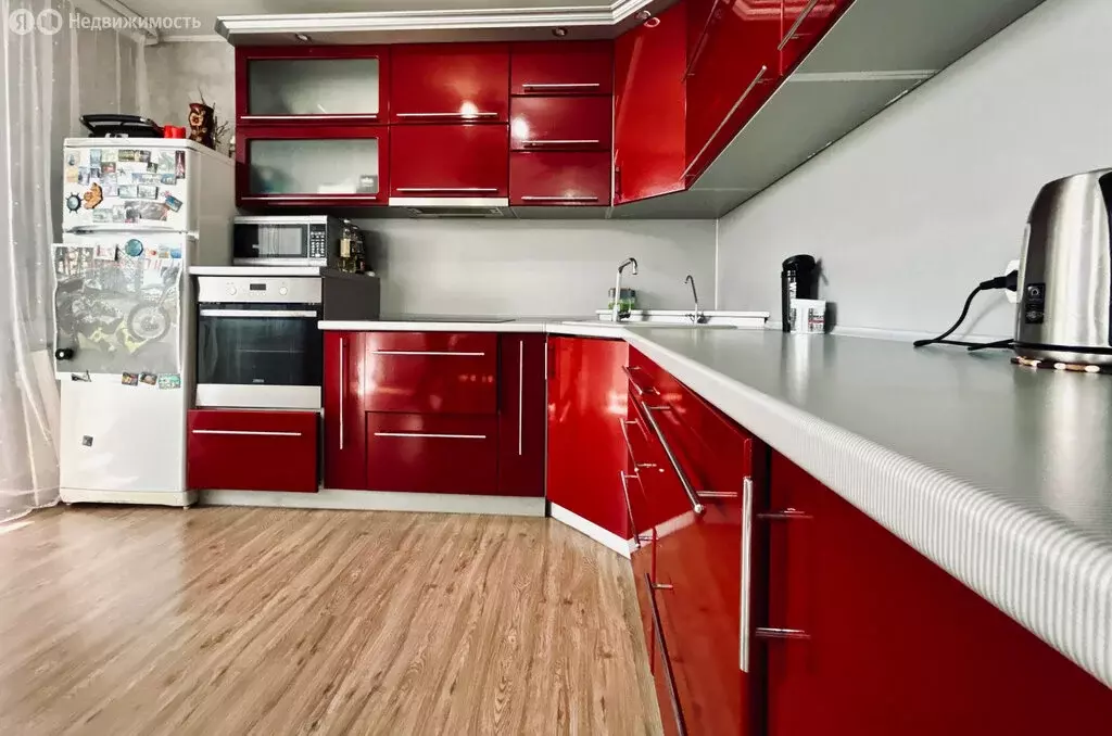 3-комнатная квартира: Абакан, улица Торосова, 21 (67.3 м) - Фото 1